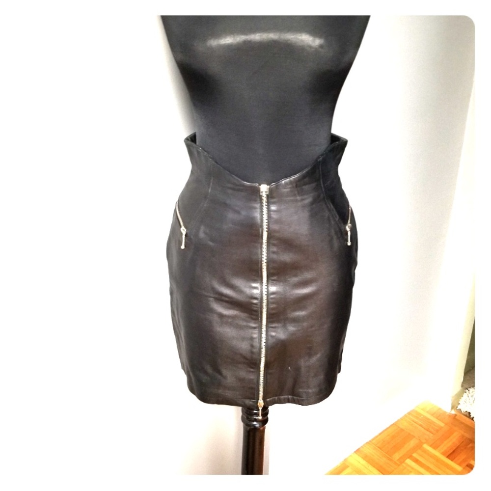 Black genuine leather zipper skirt
